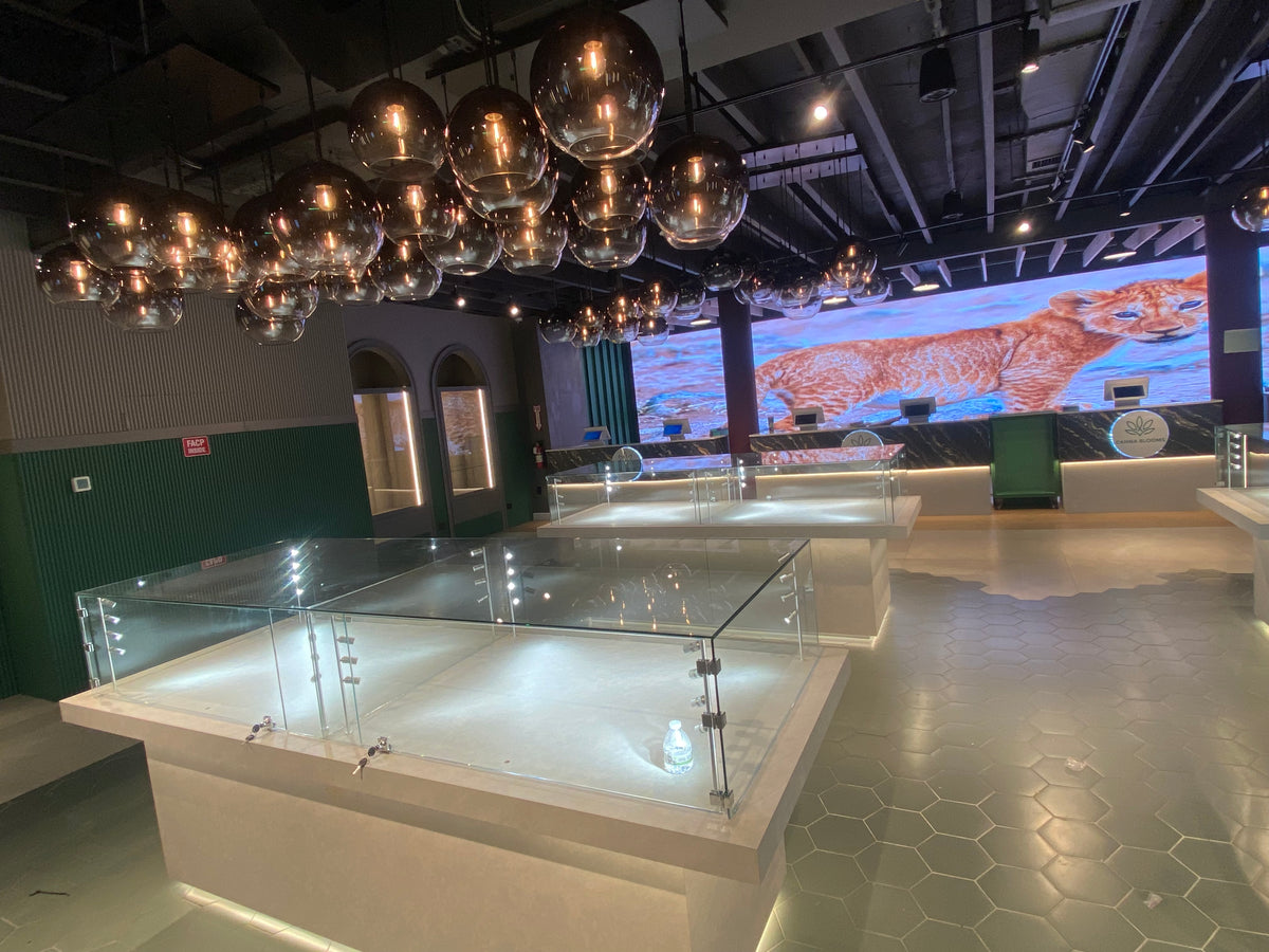 Glass display box