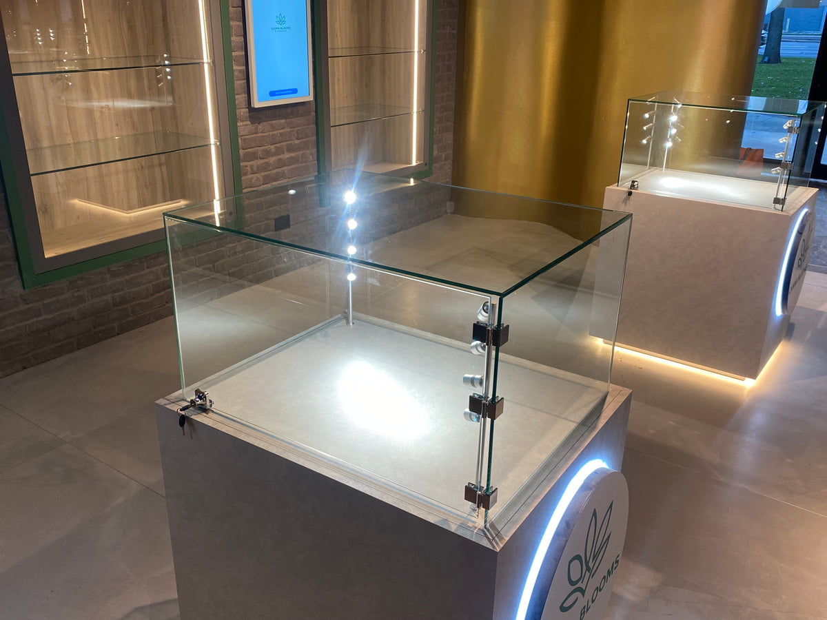 Glass display box