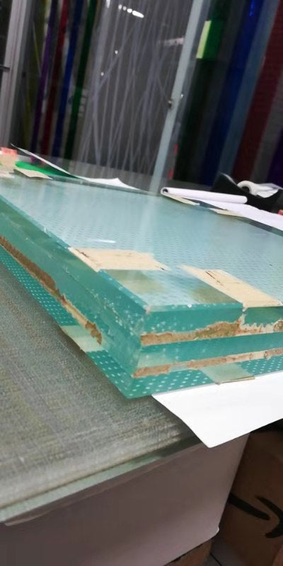 Laminated glass