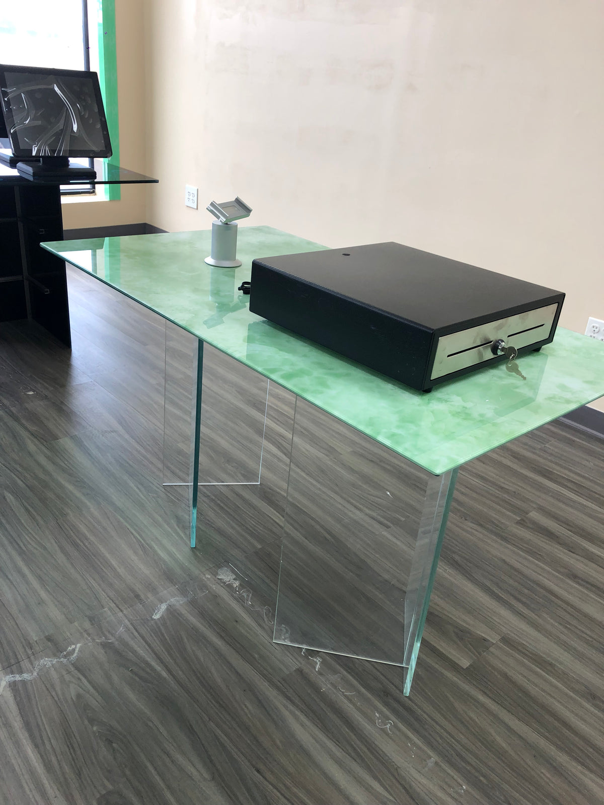 Laminated glass